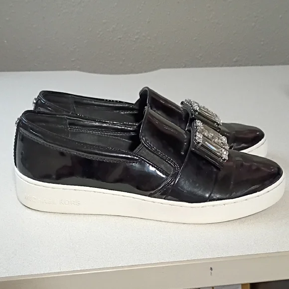 Michael Kors Kids Black Patent Dress Shoes - Picture 3 of 8